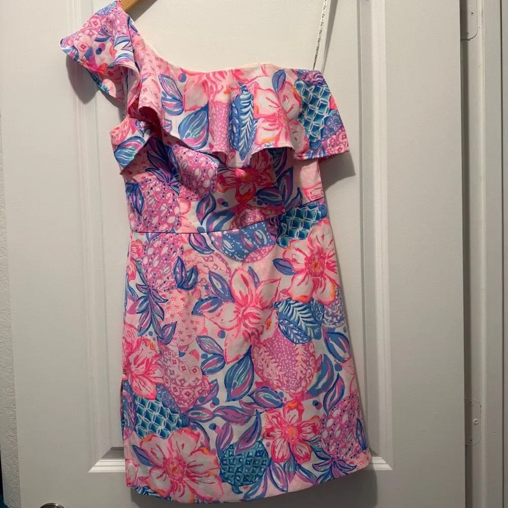 Lilly Pulitzer Kipton one shoulder romper Pink Isle Snappy Turtle size 2